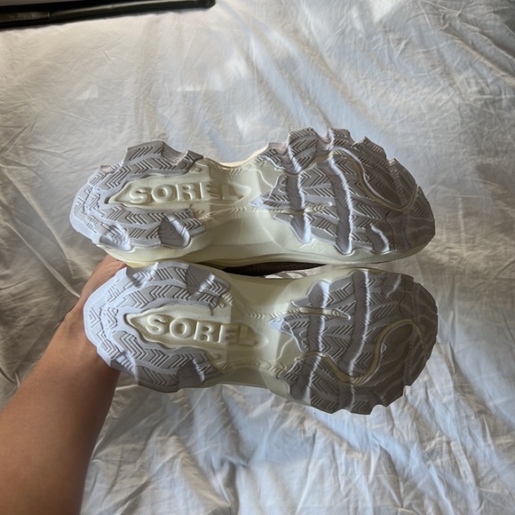 Sorel Kinetic Breakthru Day Lace Sneaker - Picture 5 of 8